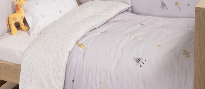 Βρεφικά Παπλώματα και Παπλωματοθήκες: Οδηγός Επιλογής για Νέους Γονείς