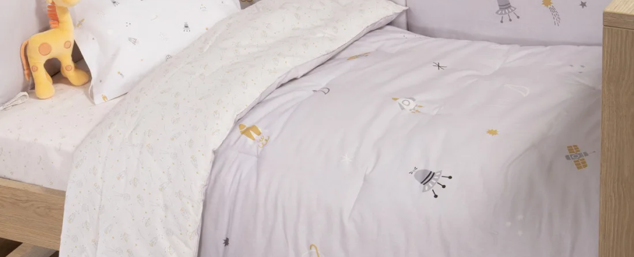 Βρεφικά Παπλώματα και Παπλωματοθήκες: Οδηγός Επιλογής για Νέους Γονείς